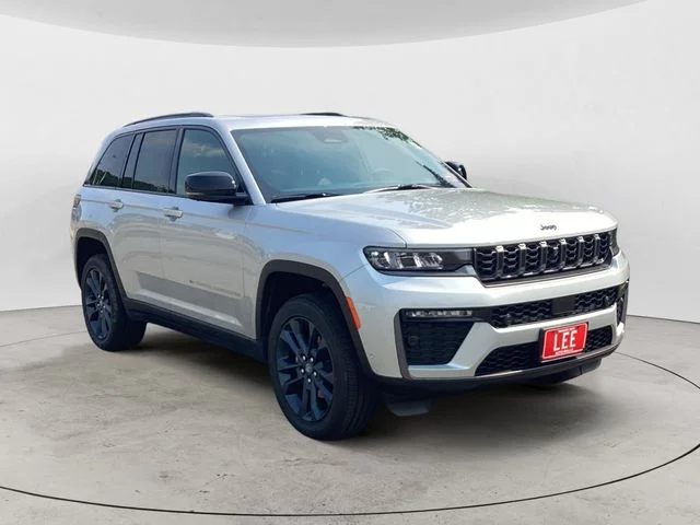 New 2026 Silver Jeep 85TH ANNIVERSARY EDITION 4X4 image 8