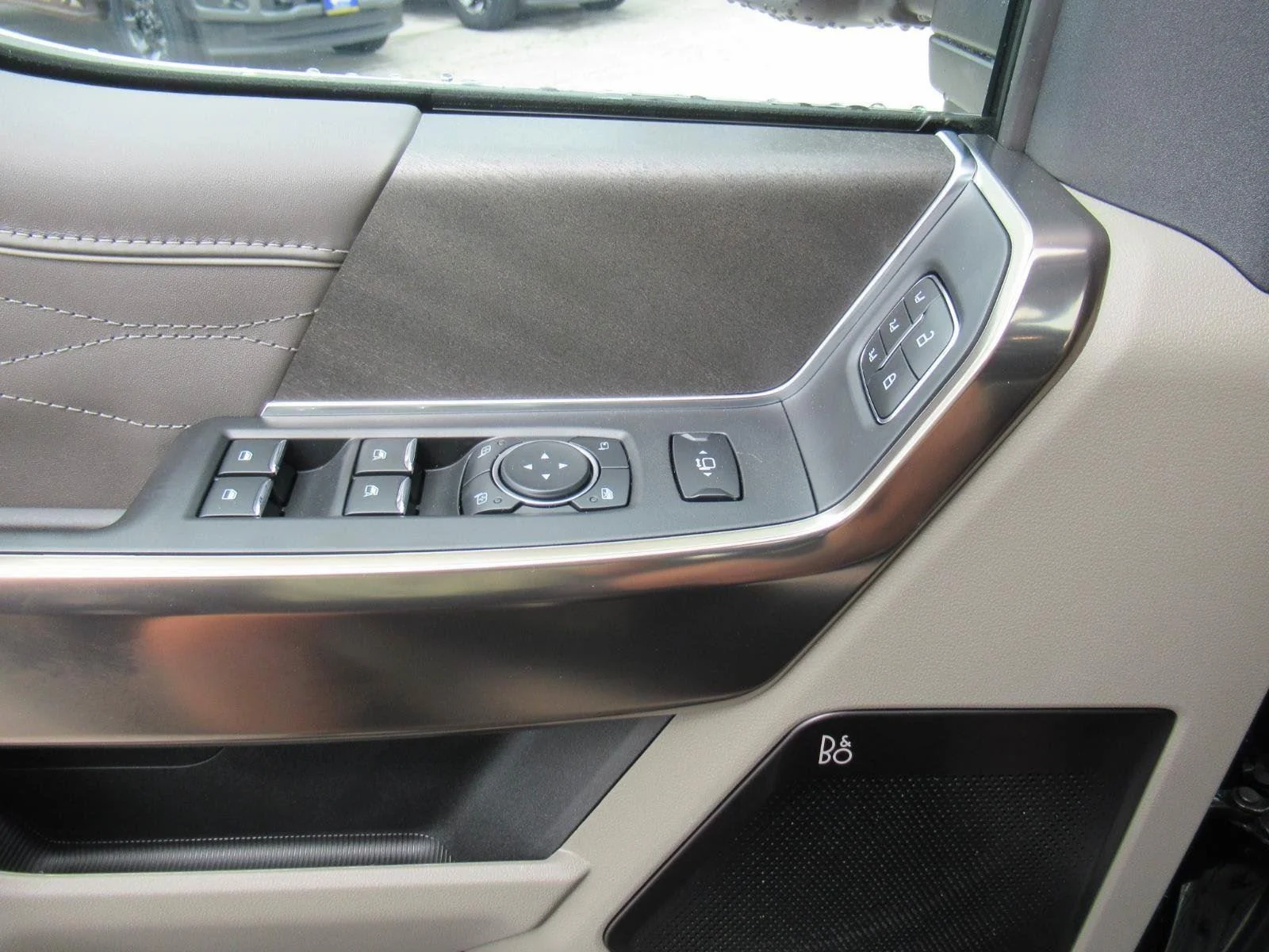 New 2026 Agate Black Metallic Ford F-350® Platinum® image 24