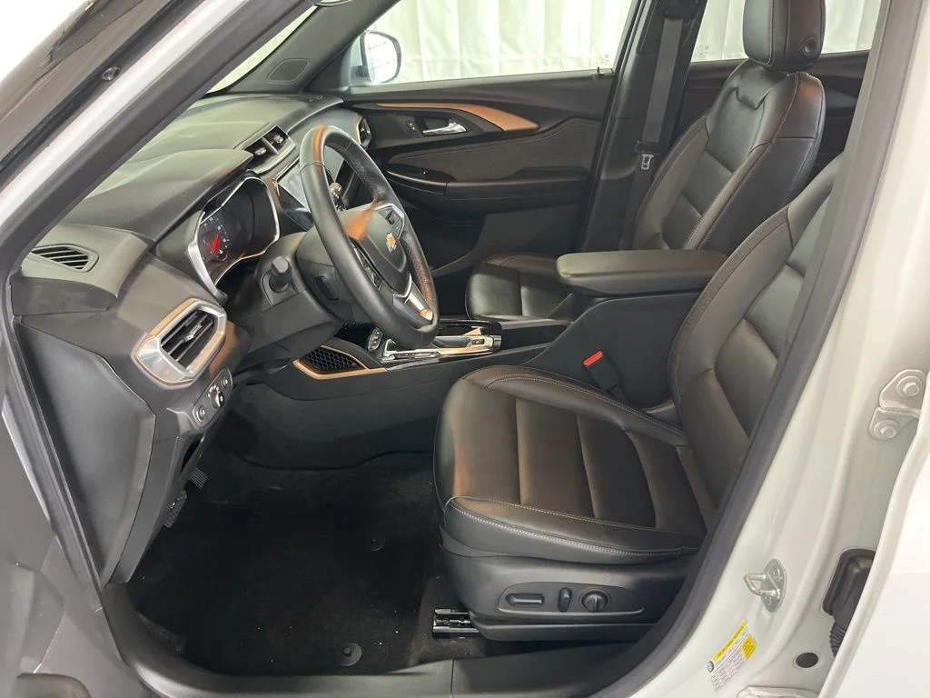 Used 2023 White Chevrolet ACTIV image 3