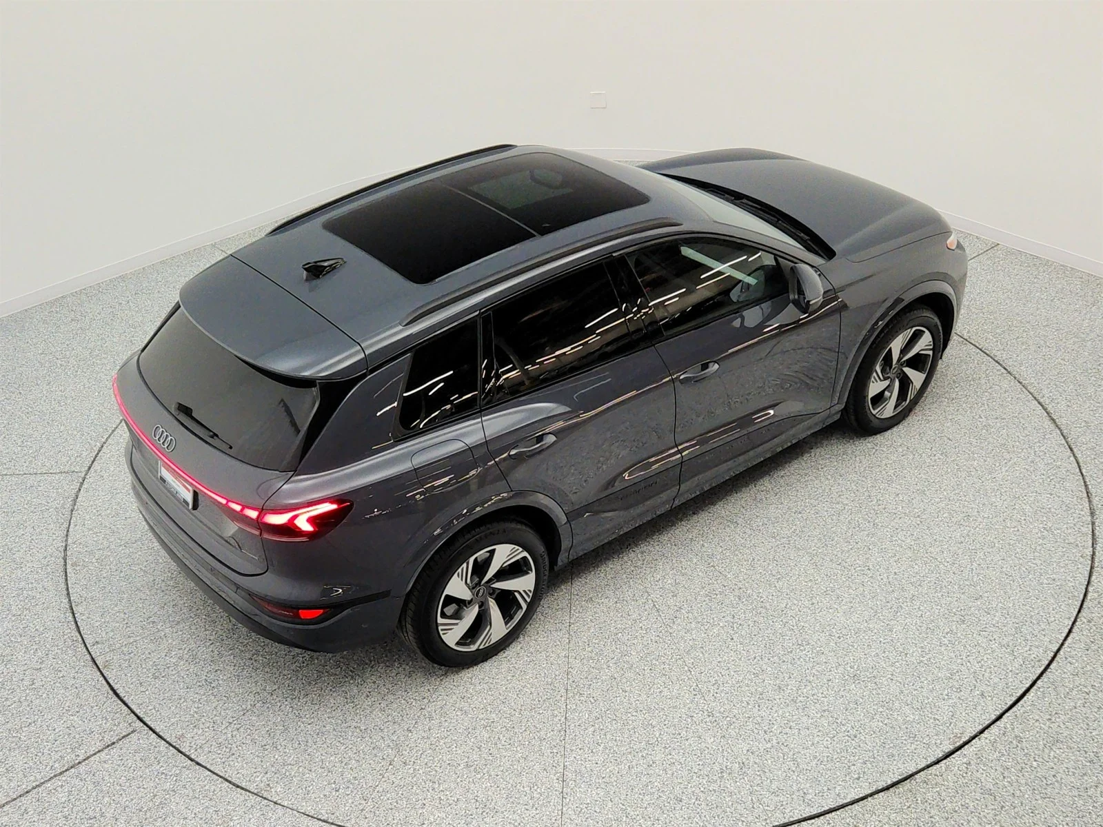 Used 2025 Magnet Gray Audi Premium quattro image 26