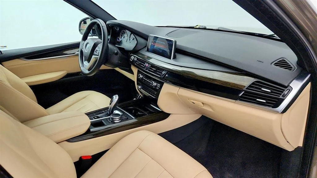 Used 2017 Atlas Cedar Metallic BMW sDrive35i SAV w/ Driving Assistance Plus & Premium Pkg image 25