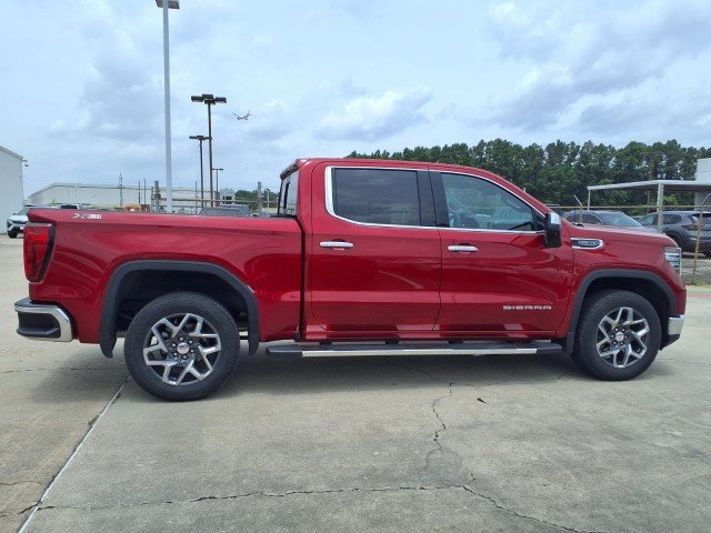 2023 GMC Sierra 1500 SLT - Photo 4