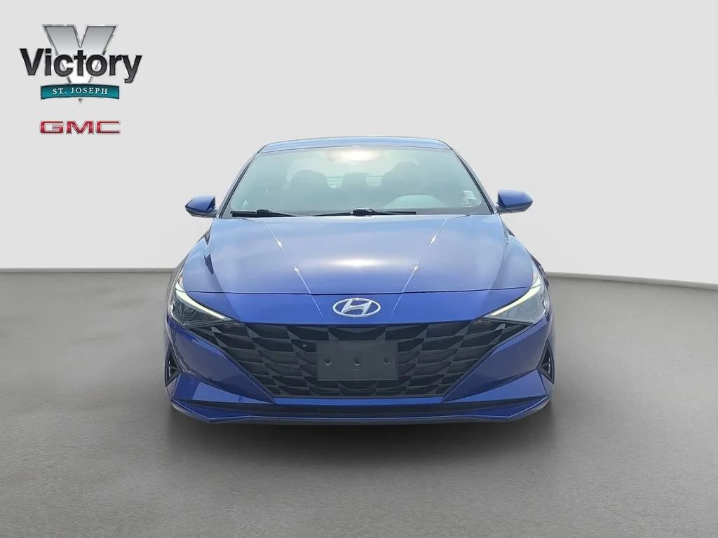 Used 2023 Hyundai Elantra SEL with VIN 5NPLM4AG3PH089158 for sale in Kansas City
