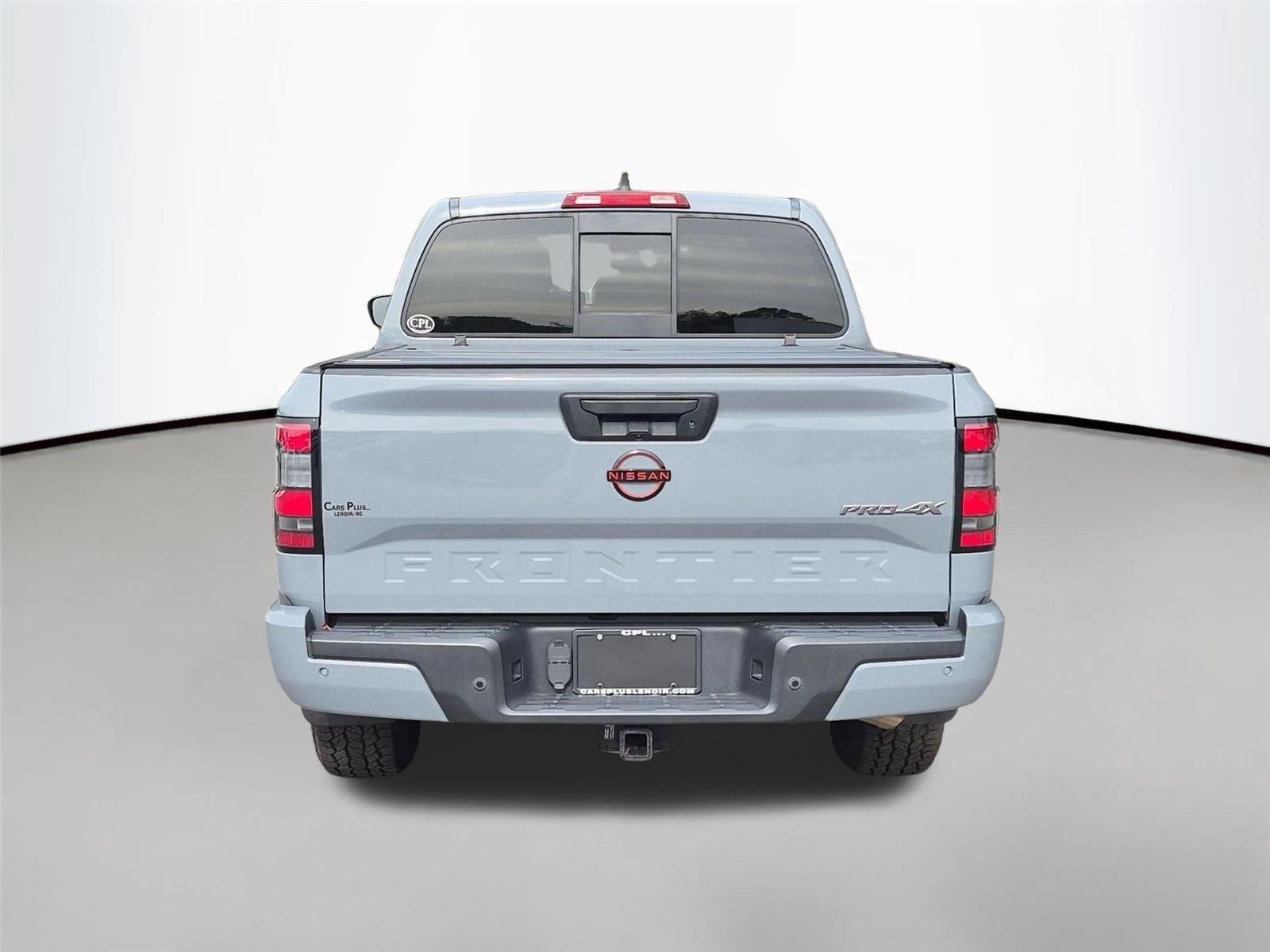Used 2022 Boulder Grey Pearl Nissan PRO-4X image 4