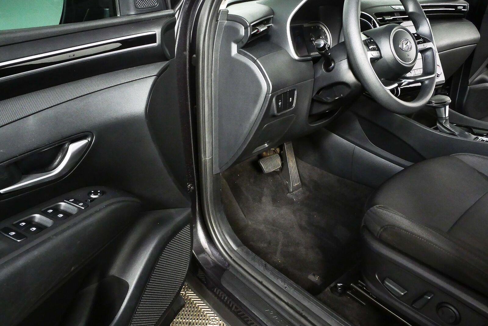 Used 2022 Portofino Gray Hyundai SEL image 7