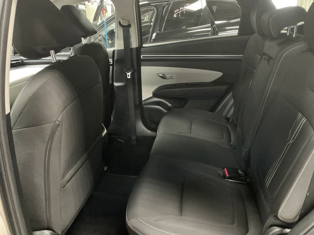 Used 2024  Hyundai SEL image 26