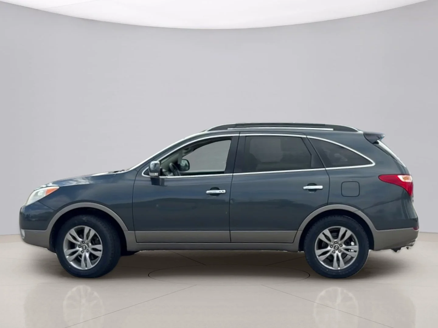 Used 2012 Hyundai Veracruz GLS with VIN KM8NU4CC7CU187026 for sale in Lincoln, NE