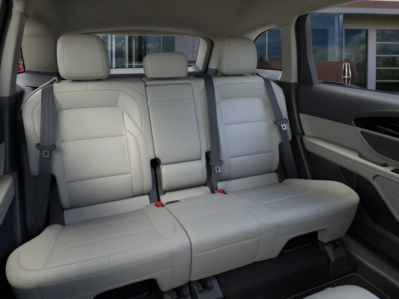 New 2026 Whisper Blue Metallic Clearcoat Lincoln Premiere image 11