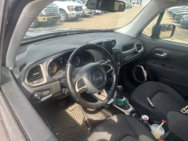 Used 2017 Gray Jeep Latitude image 11