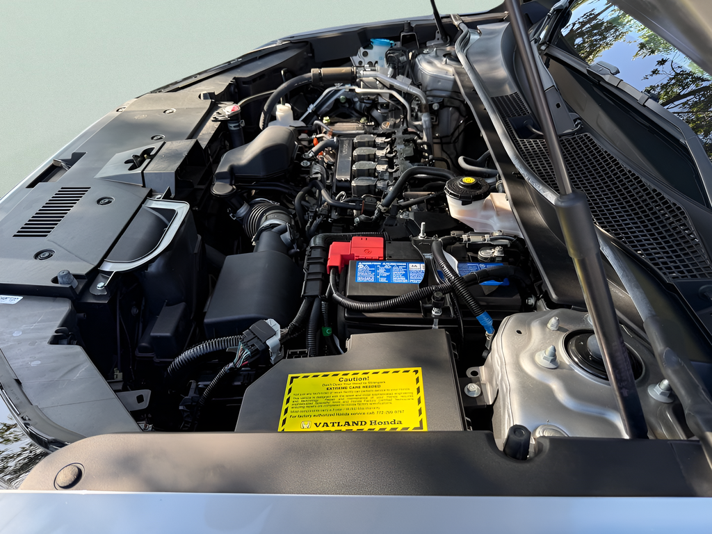 Used 2024 Silver Honda EX-L image 43