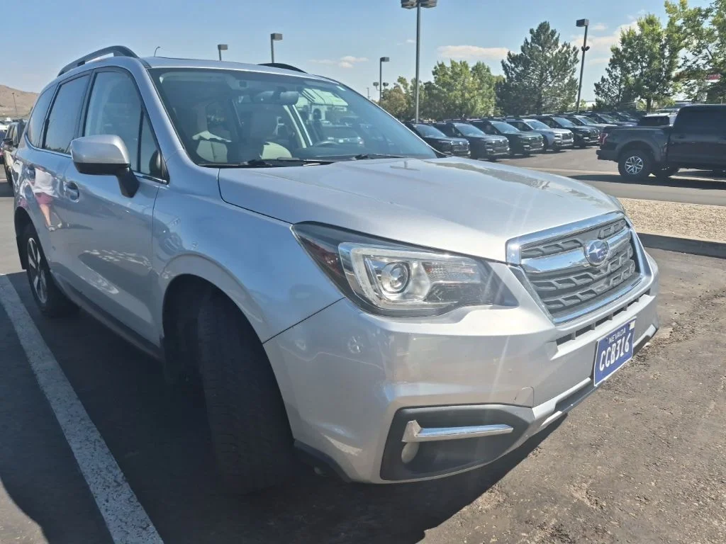 Used 2017 Ice Silver Metallic Subaru 2.5i Limited image 2