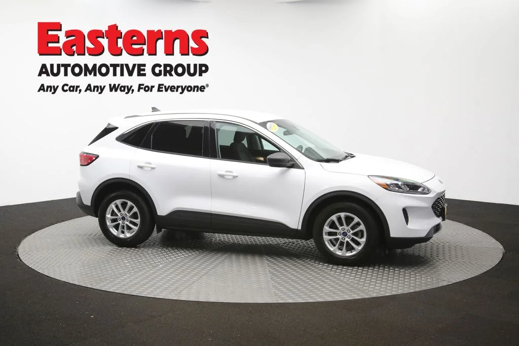 Used 2022 White Ford SE image 46