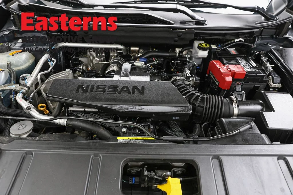 Used 2024 Gray Nissan S image 7