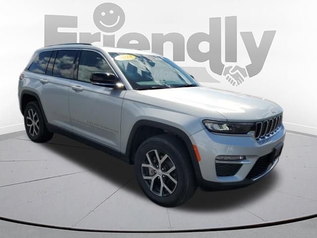 Used 2024 Silver Jeep Limited image 7