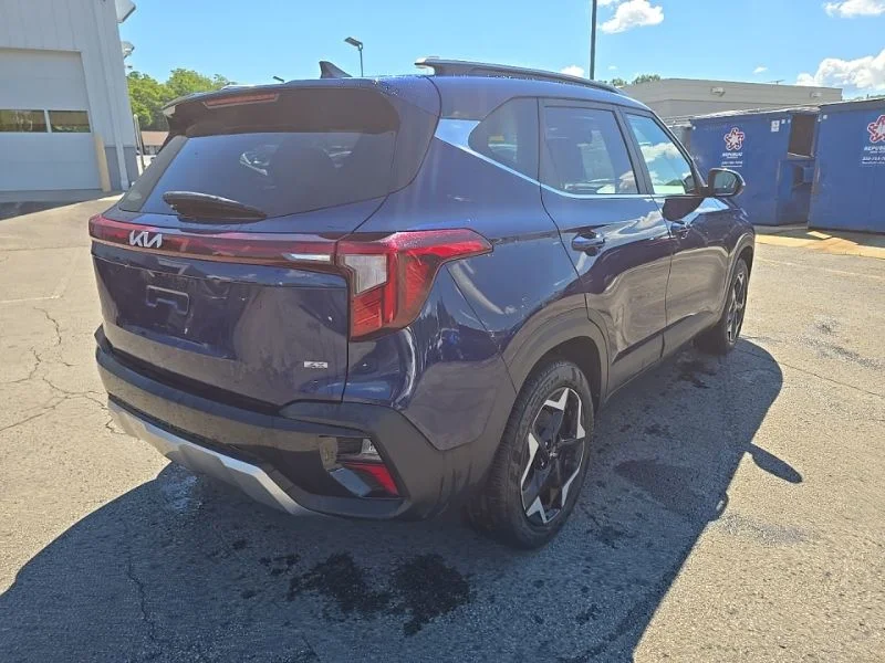 Used 2024 Blue Kia EX image 8