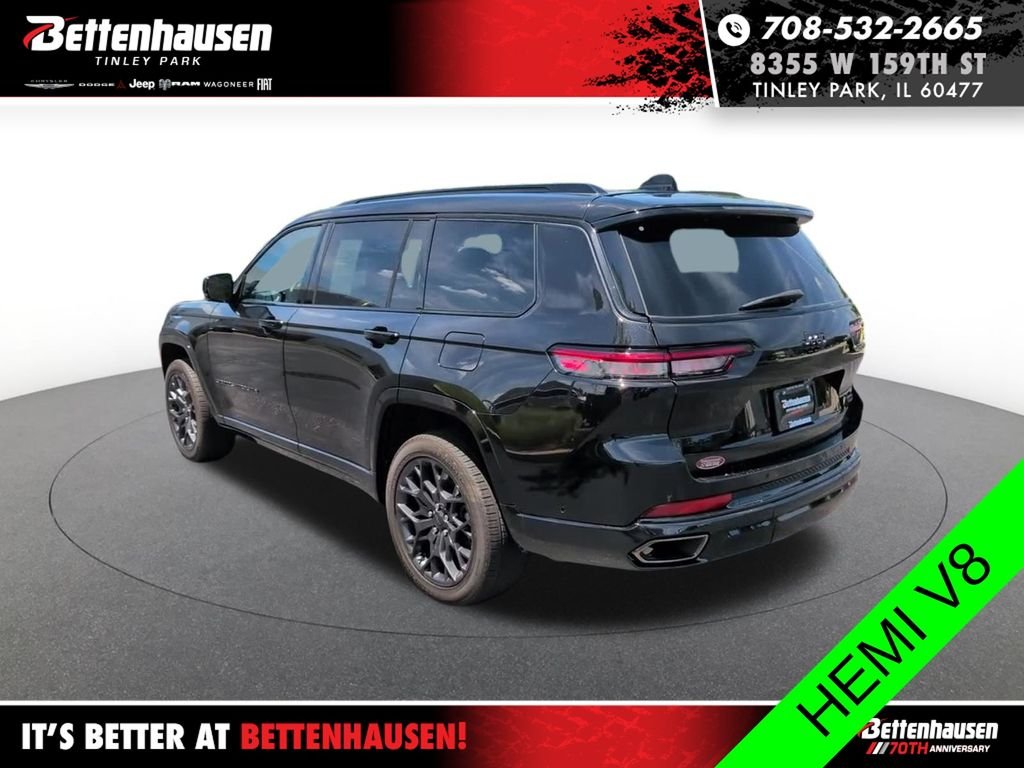 Used 2024 Diamond Black Jeep Summit image 8
