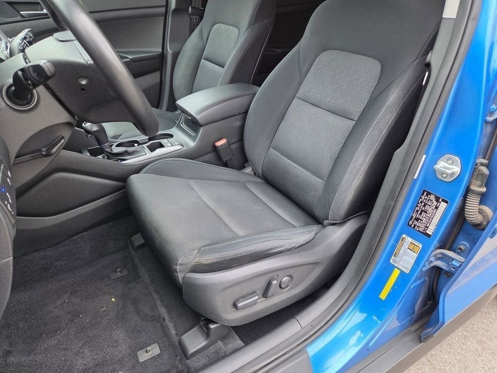 Used 2016 Caribbean Blue Hyundai Sport image 6