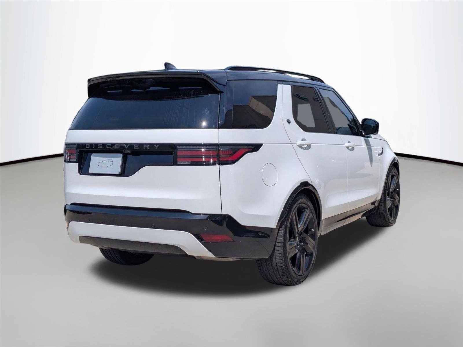 Used 2026 Fuji White Land Rover Dynamic SE image 5