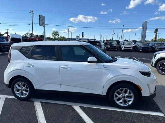 Used 2023 White Kia LX image 2