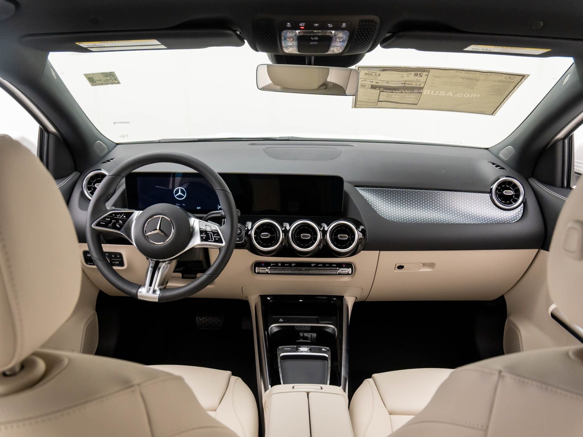 2025 Mercedes-Benz GLA GLA250 - Photo 9