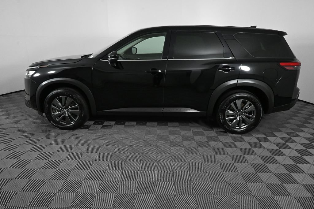 Used 2022 Black Nissan S image 3