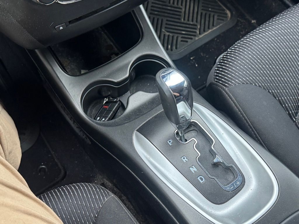 Used 2016 Black Dodge SXT image 34