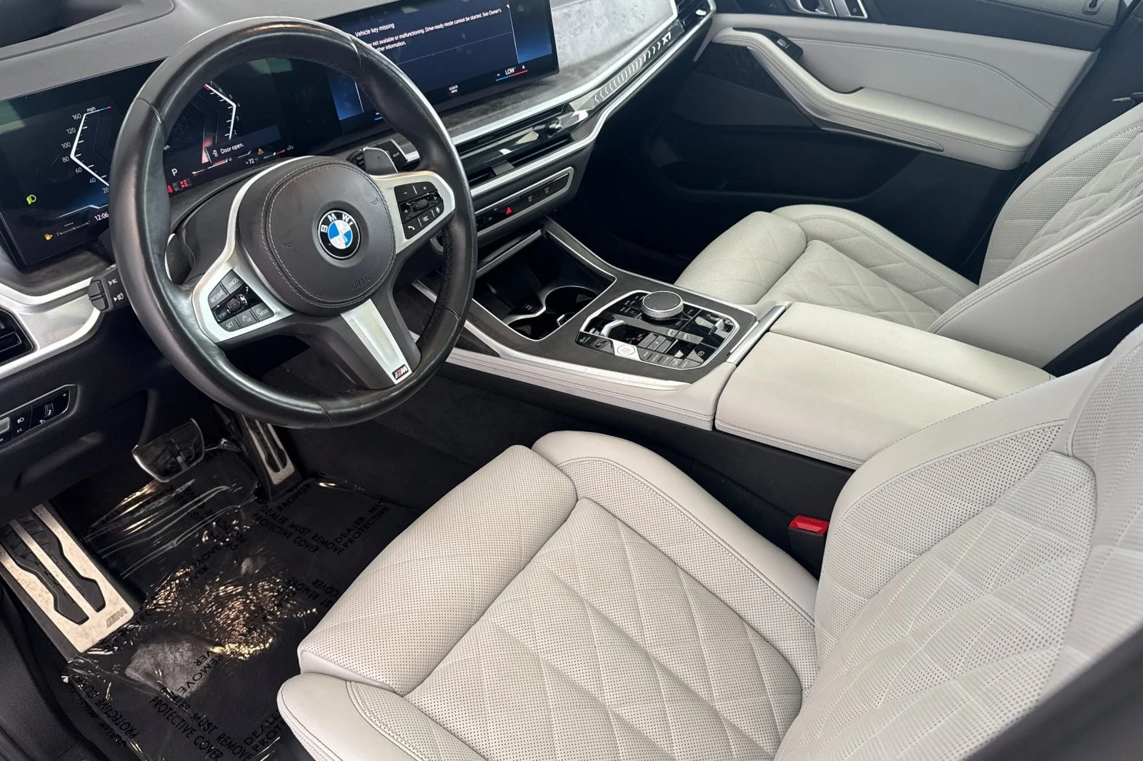 Used 2023 GREY METALLIC BMW xDrive40i MSport image 9