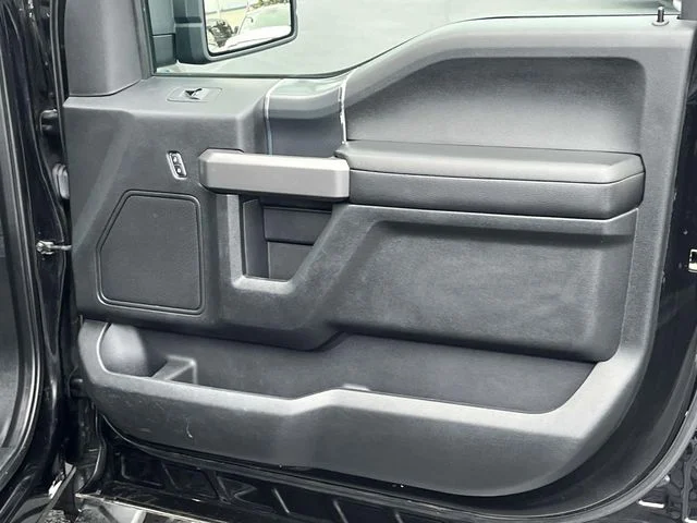 Used 2019 Black Ford XLT image 21