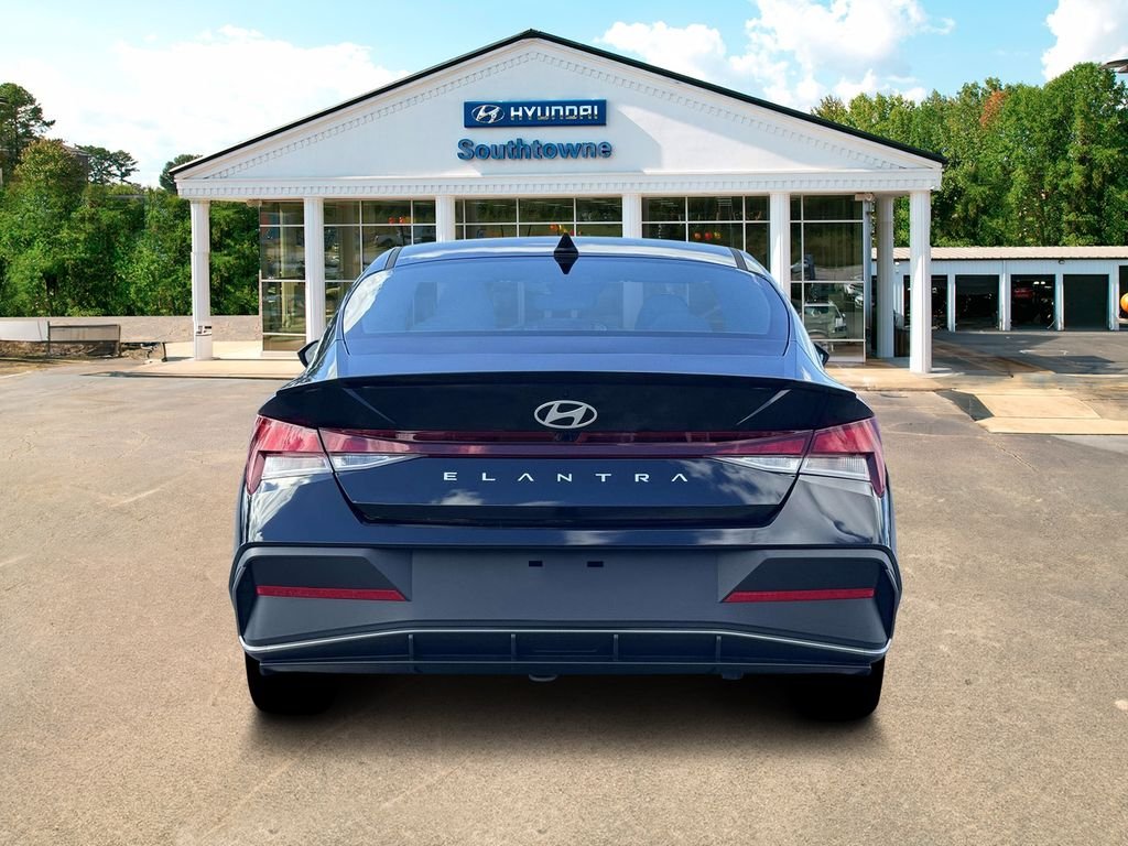 New 2026 Black Hyundai SEL Sport Plus image 6