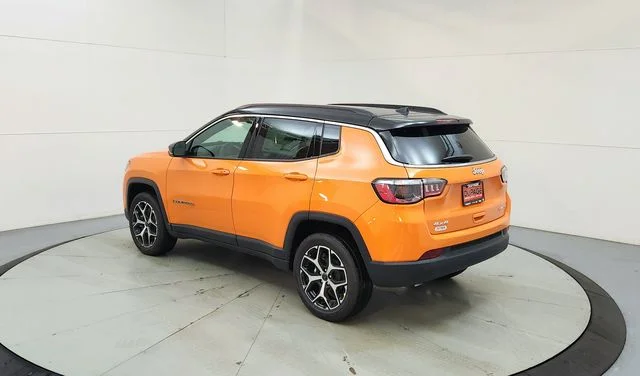 New 2026 Joose Exterior Paint Jeep Limited image 7