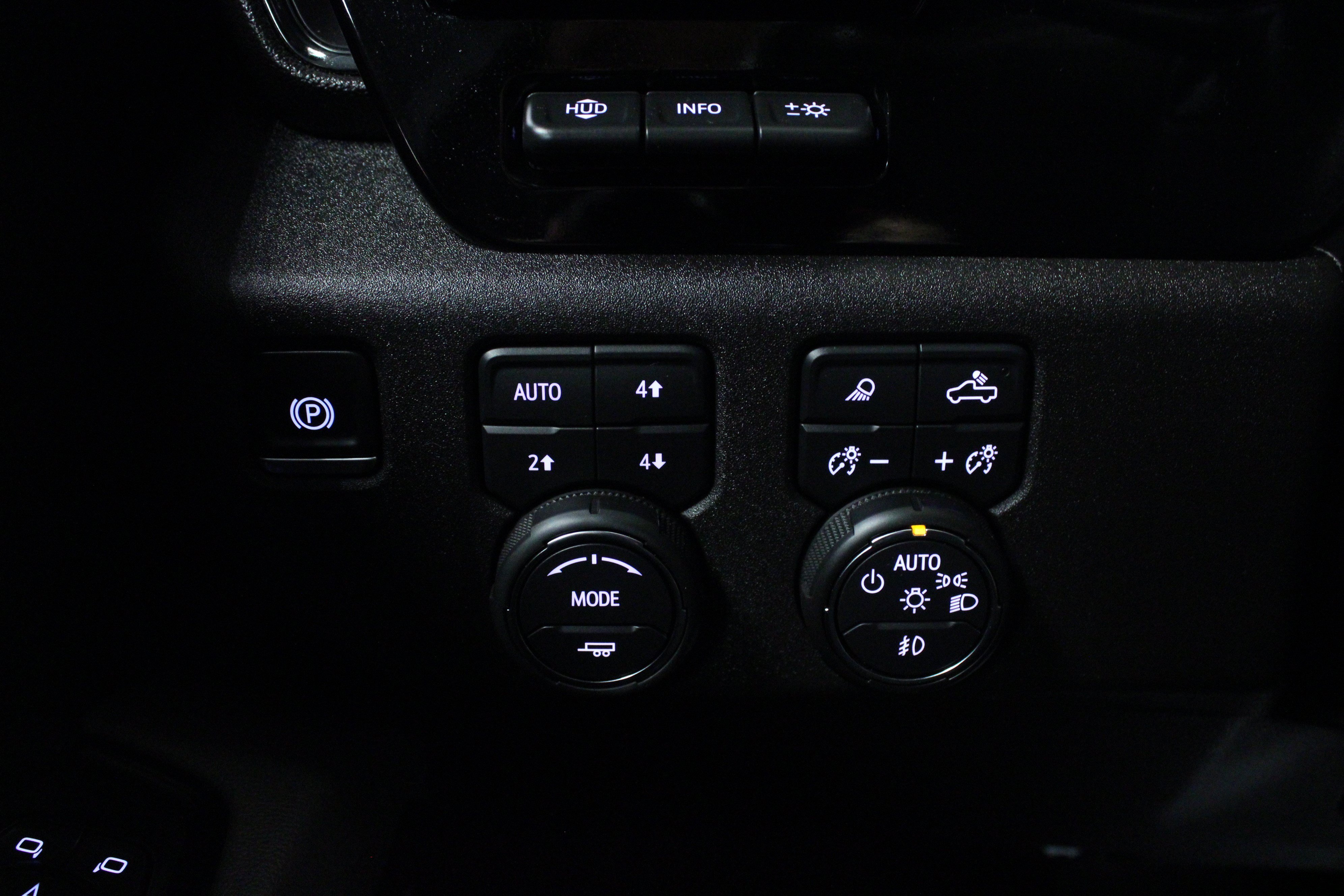Used 2025 Summit White Chevrolet ZR2 image 21