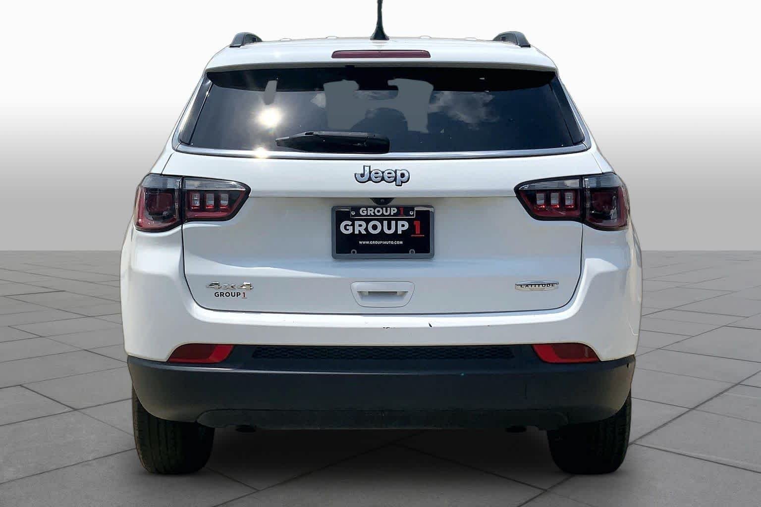 Used 2024 Bright White Clearcoat Jeep Latitude image 5