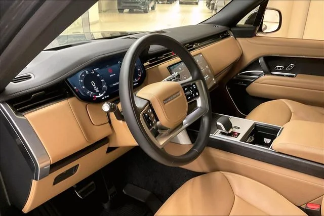 Used 2025 Gray Land Rover SE image 22