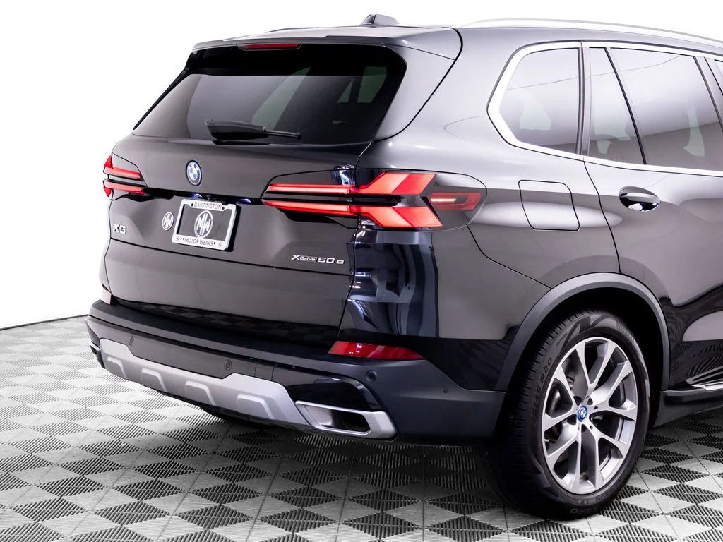 Used 2024 Black BMW xDrive50e image 37