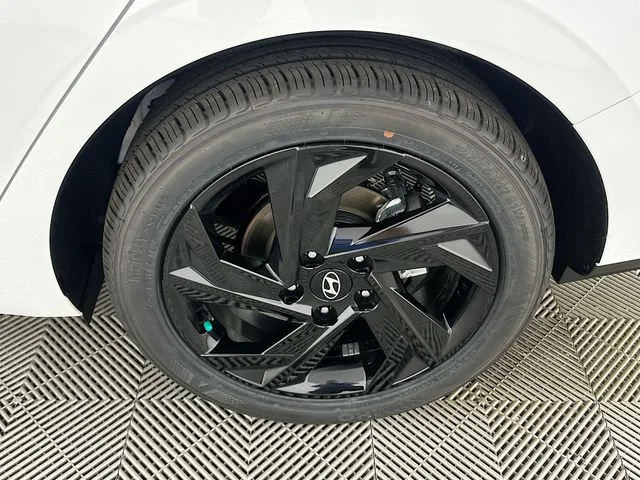 New 2026 Hyundai ELANTRA SEL Sport