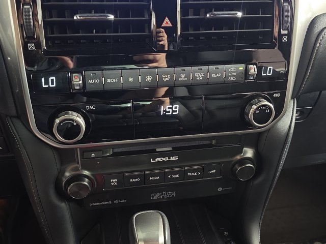 Certified Used 2023 Silver Lexus 460 image 21