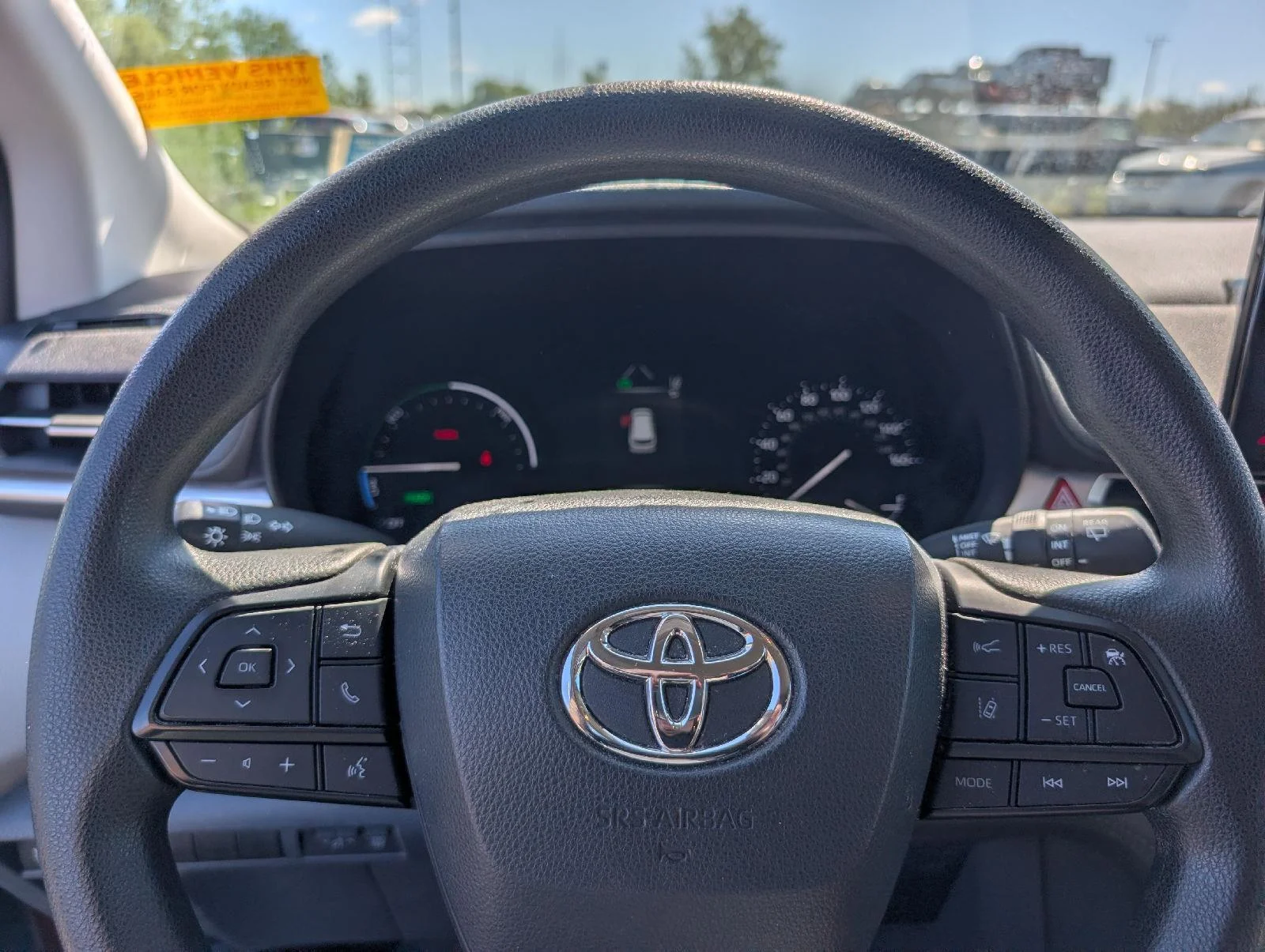Used 2022 Sunset Bronze Mica Toyota LE 8-Passenger image 11