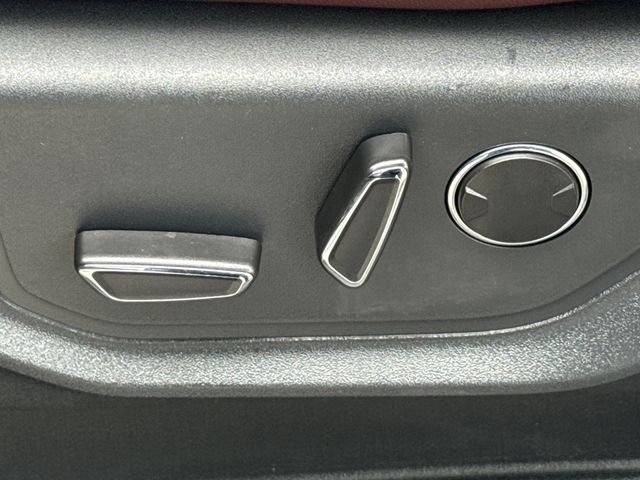 Used 2024 Silver Ford Limited image 23