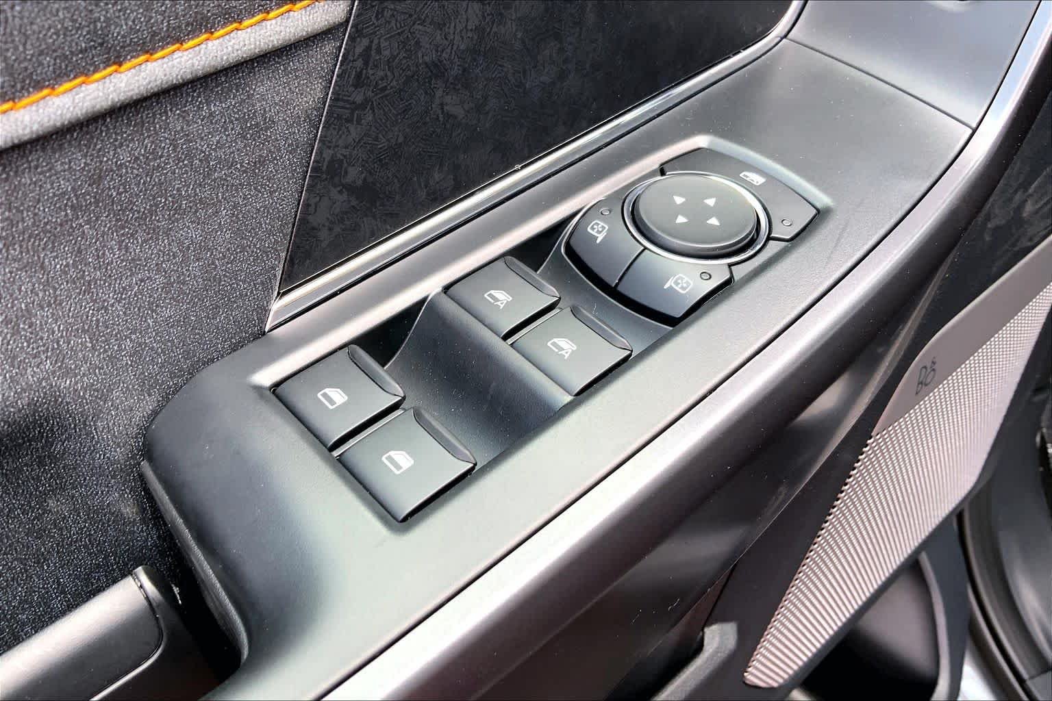 New 2026 Carbonized Gray Metallic Ford Tremor® image 17