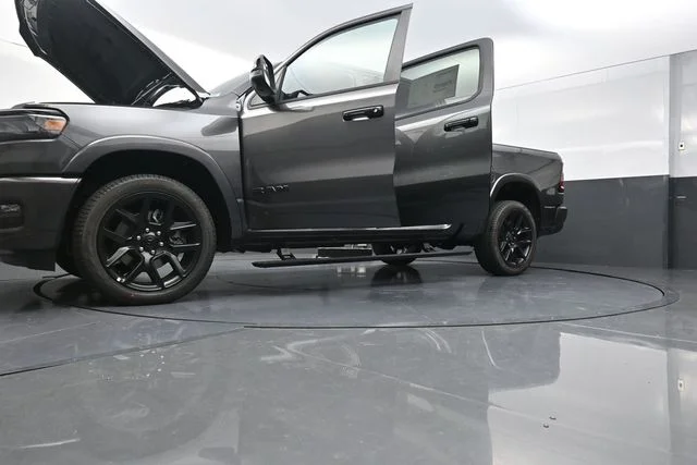 2026 RAM 1500 Laramie - Photo 32
