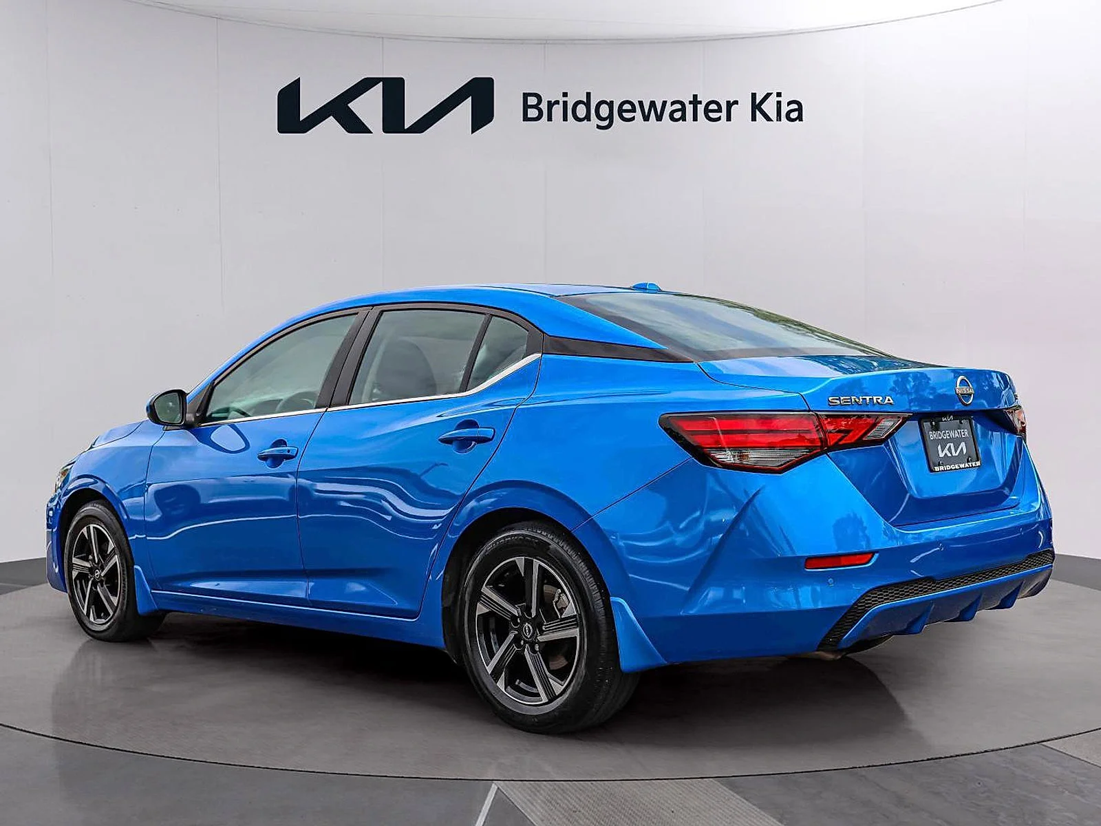 Used 2024 Electric Blue Metallic Nissan SV image 4