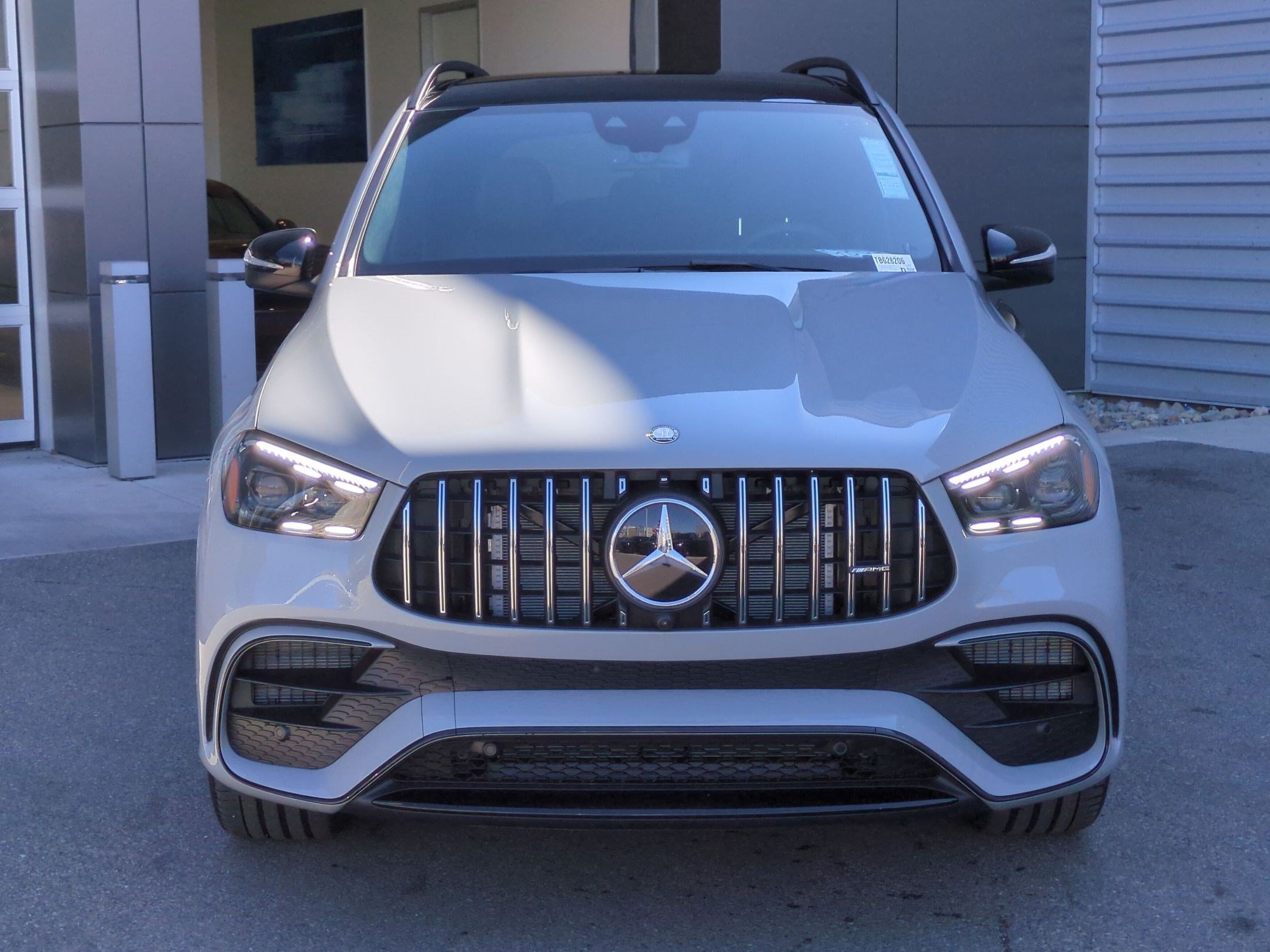 New 2026 MANUFAKTUR Alpine Grey Mercedes-Benz AMG® GLE 63 S image 9