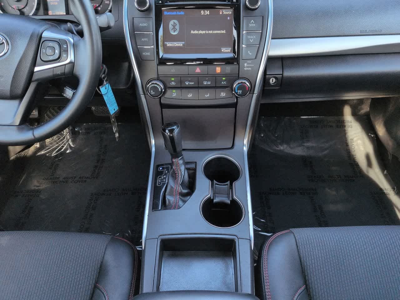 Used 2016 Creme Brulee Mica Toyota SE image 18