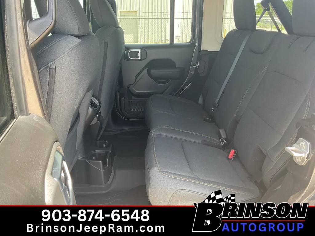 Used 2026 Granite Crystal Metallic Clearcoat Jeep Willys image 15