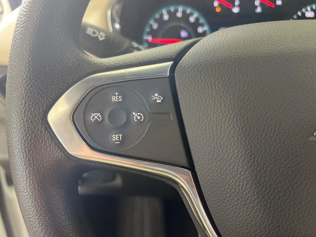 Used 2023 Summit White Chevrolet LS image 9