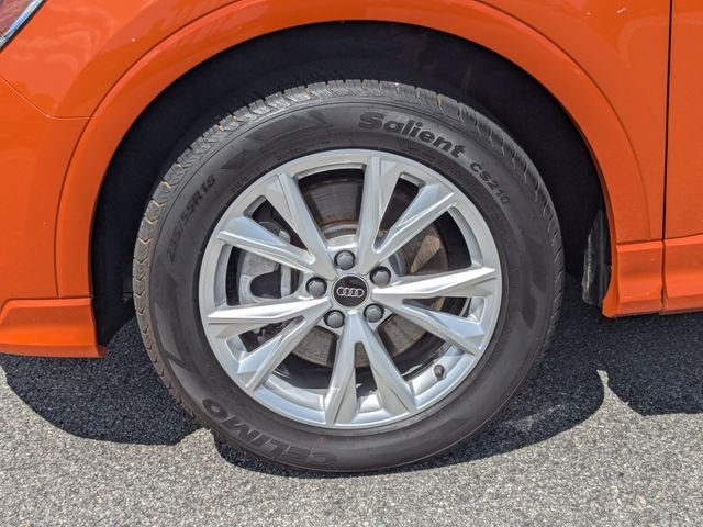 Used 2025  Audi Premium image 9