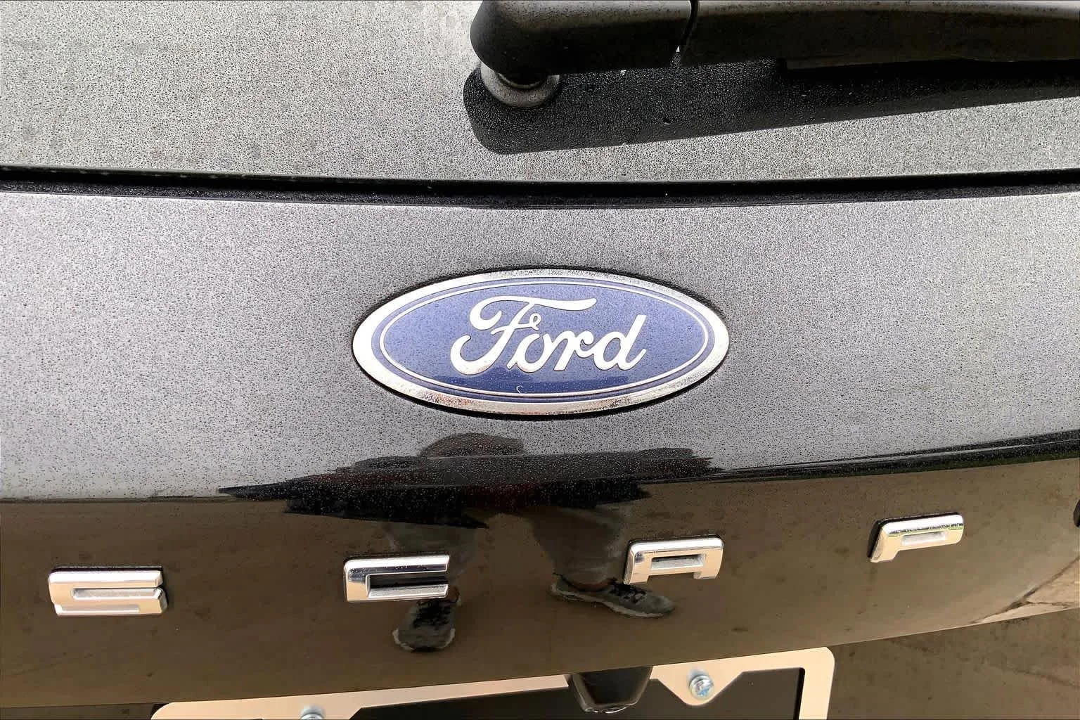 Used 2025 Agate Black Ford Active image 30
