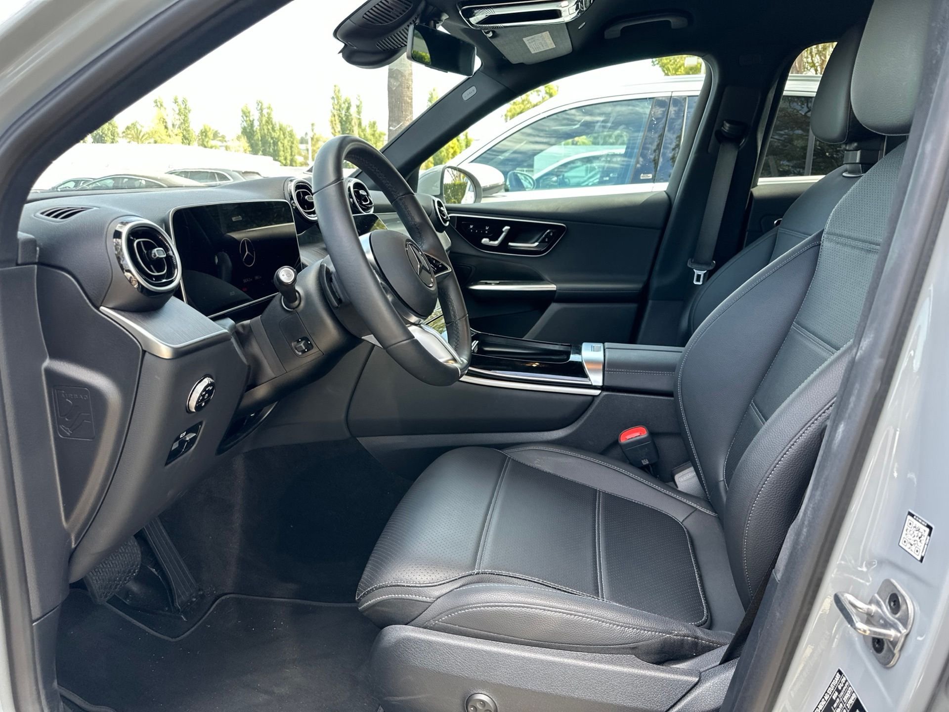 Used 2026 Gray Mercedes-Benz GLC 300 image 9