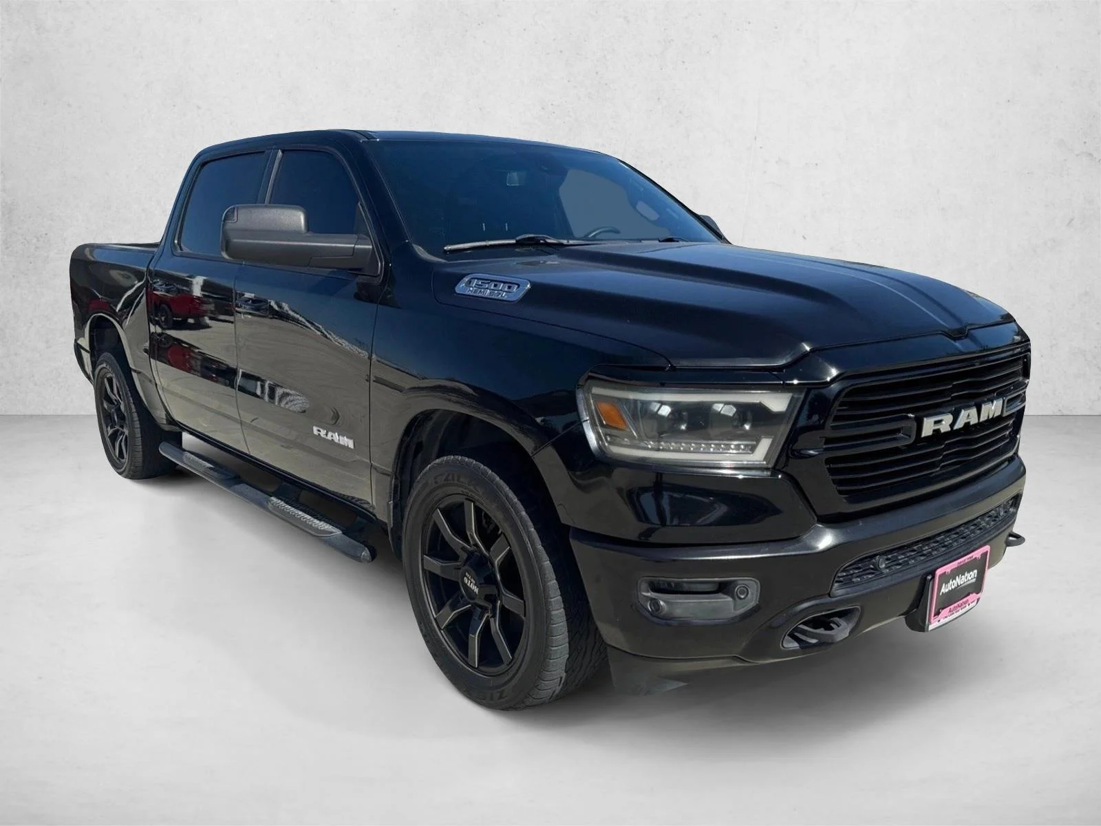 Used 2019 Diamond Black Crystal Pearlcoat RAM Big Horn/Lone Star image 3