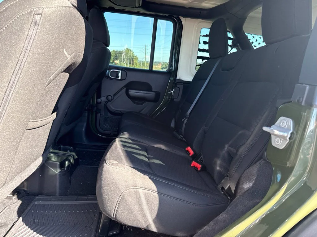 Used 2021 Sarge Green Clearcoat Jeep Unlimited Sport image 9